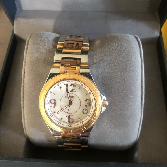 Fendi watch - Picture 3 of 3